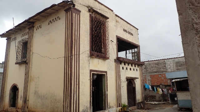 eines der ältesten Häuser von Puerto Bolivar..immer noch bewohnt