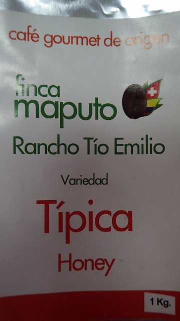 Jos&eacute; kaufte in Quito Kaffee mit Schweizer Beteiligung.Ich weiss, dass man Honeys nicht dunkel r&ouml;sten darf, aber dieser ist Zitronensaft, so hell ist er